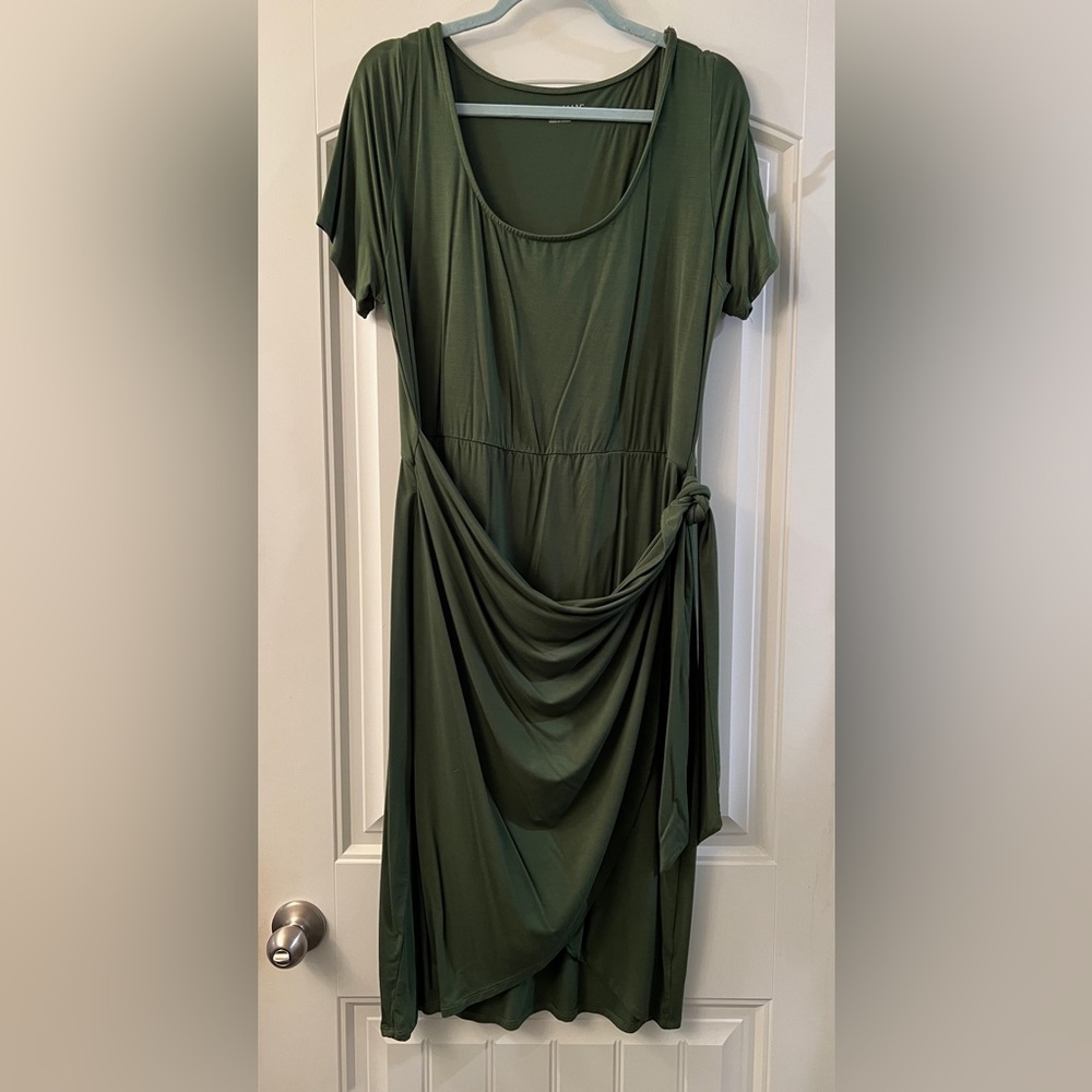 Size X Green Ava and Viv wrap Dress